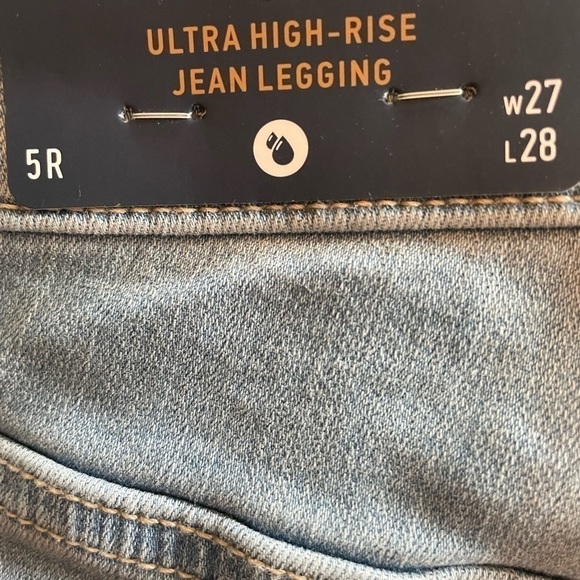 HOLLISTER ULTRA HIGH-RISE JEAN LEGGING 5-R - Picture 5 of 8